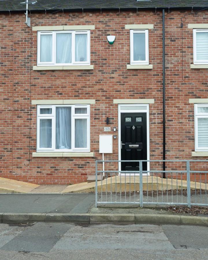 Entire Modern Home With Private Parking For 6/8 Persons Worksop Exterior foto